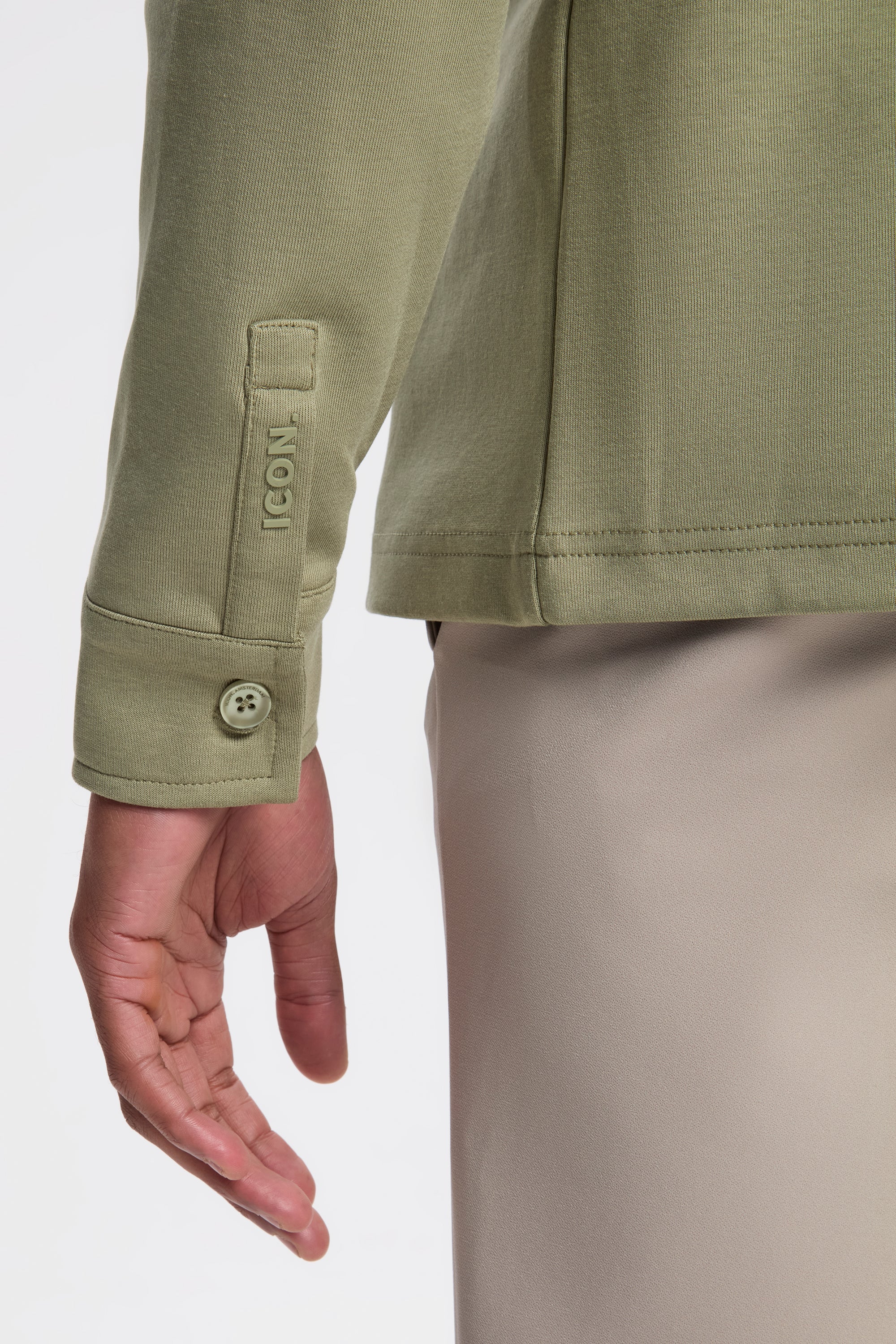 La Sobrecamisa Deportiva Jamd